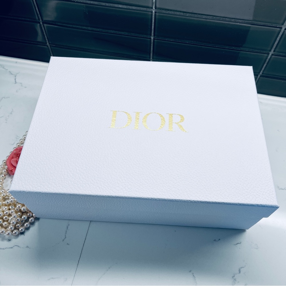 Dior Empty Gift Box + Ribbon - Picture 5 of 5